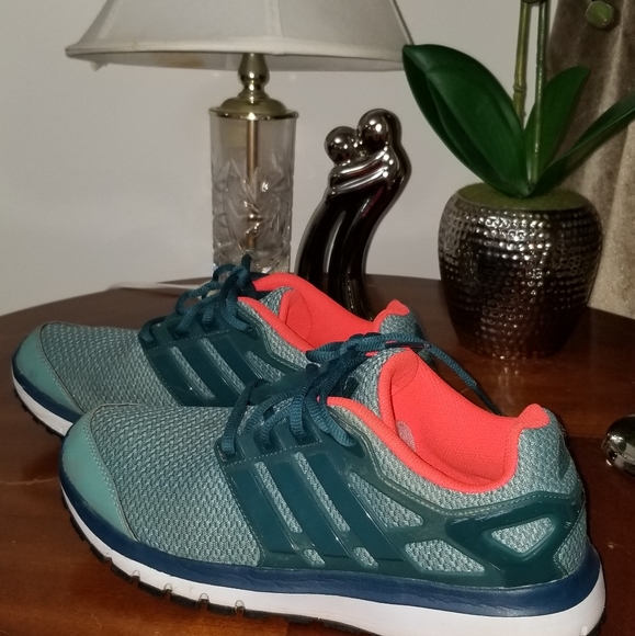 Unisex Adidas Sneakers - Picture 6 of 8